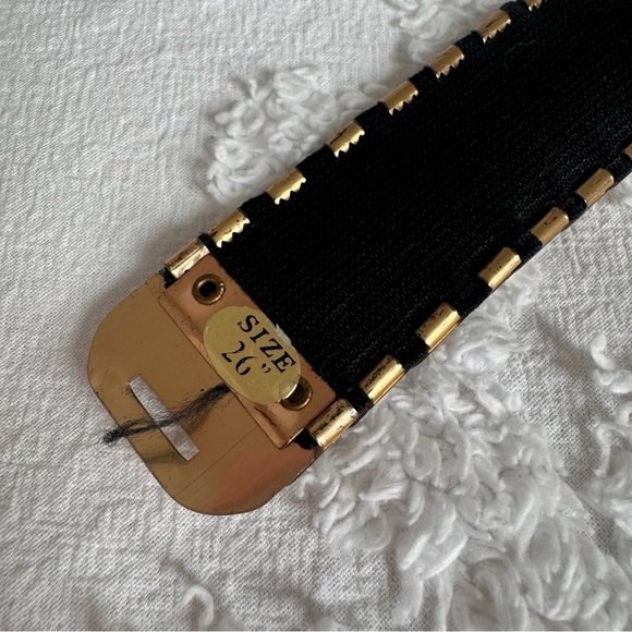 Vintage 1970s Gold-Tone Snake Scale Belt with Rose Buckle - Picture 4 of 6